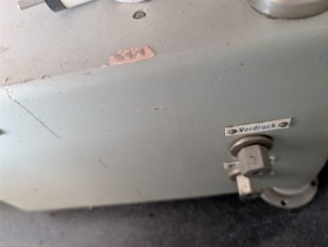 Aparat verificare presiune / etalonare manometre (metrologie)DDR 3/PD S0 + greutăți — fotografia 5